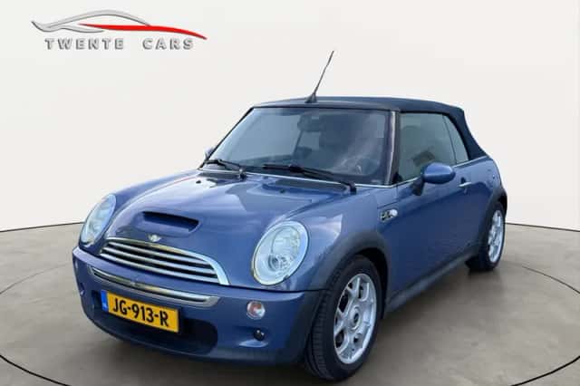 MINI Cabrio (2006) thumbnail 3