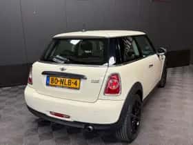 MINI Mini (2010) thumbnail 4