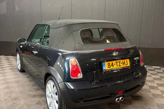 MINI Cabrio (2007) thumbnail 6