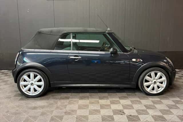 MINI Cabrio (2007) thumbnail 7