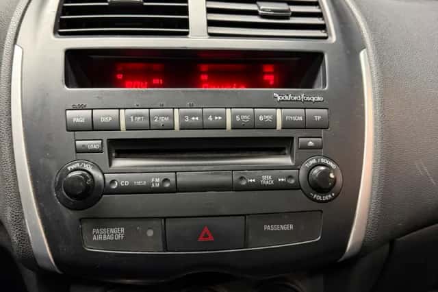 Mitsubishi ASX (2011) thumbnail 14