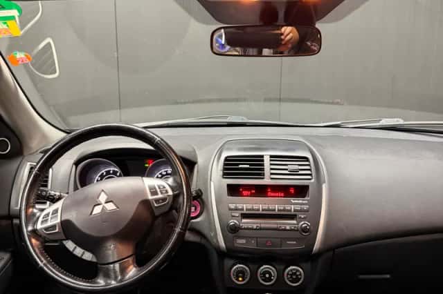 Mitsubishi ASX (2011) thumbnail 10