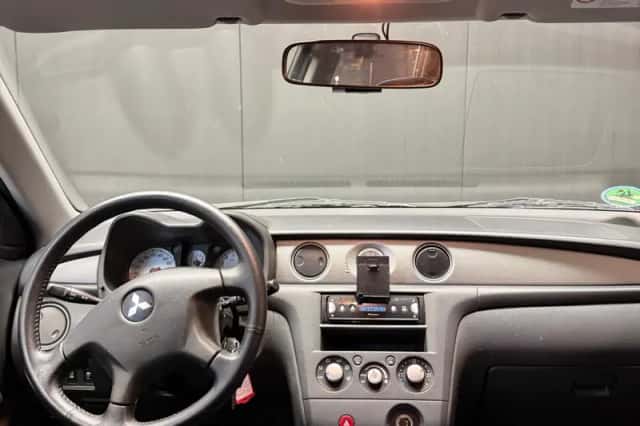 Mitsubishi Outlander (2007) thumbnail 9