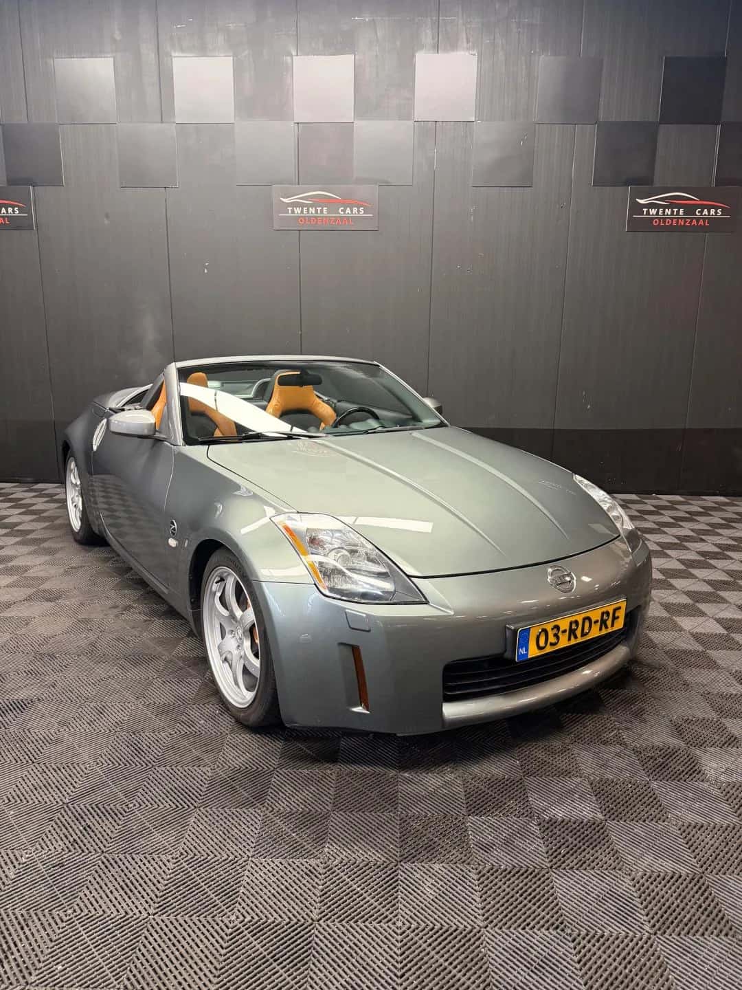 Nissan 350Z Roadster (2005) — foto 1