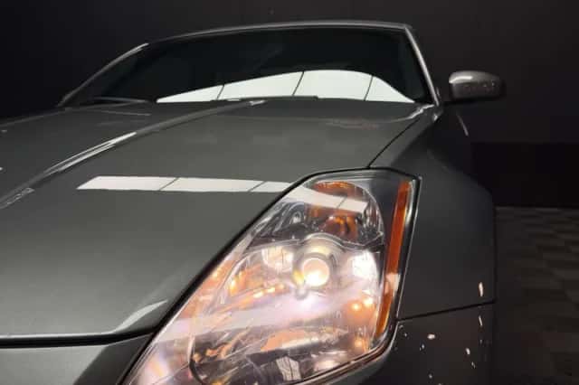 Nissan 350Z Roadster (2005) thumbnail 11
