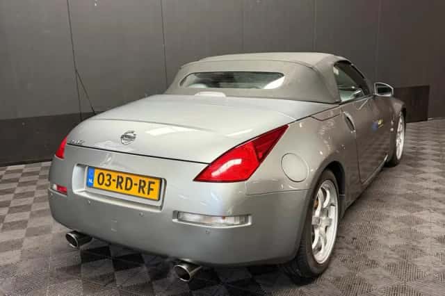 Nissan 350Z Roadster (2005) thumbnail 6