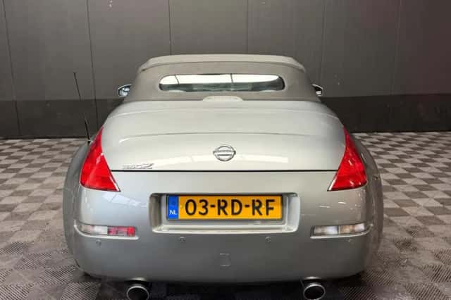 Nissan 350Z Roadster (2005) thumbnail 7