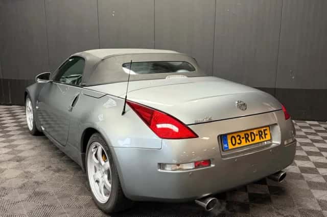 Nissan 350Z Roadster (2005) thumbnail 8