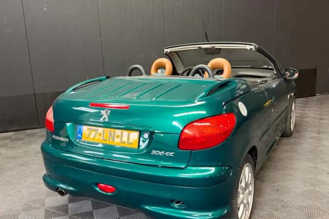 Peugeot 206 (2003) thumbnail 2
