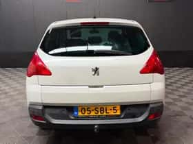 Peugeot 3008 (2011) thumbnail 5