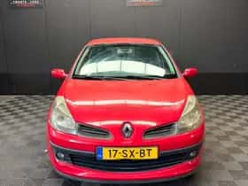Renault Clio (2006) thumbnail 2