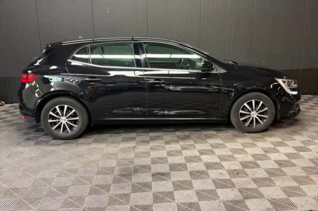 Renault Mégane (2018) thumbnail 7