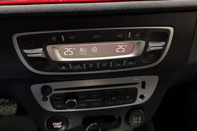 Renault Mégane (2013) thumbnail 13