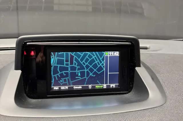 Renault Mégane (2013) thumbnail 14