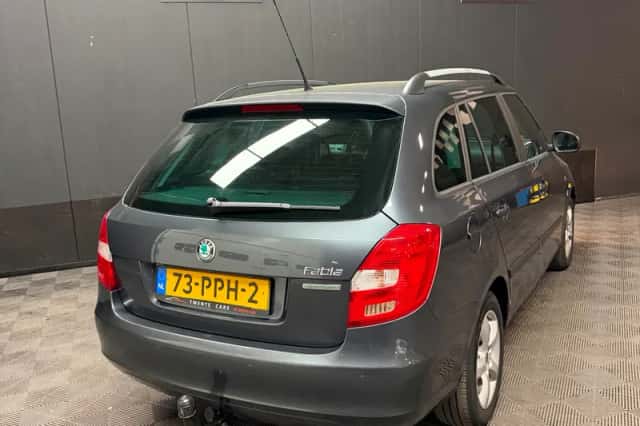 Škoda Fabia (2011) thumbnail 4