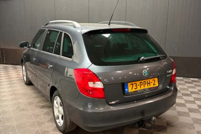 Škoda Fabia (2011) thumbnail 6