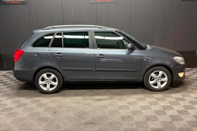 Škoda Fabia (2011) thumbnail 7