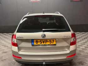Škoda Octavia (2013) thumbnail 5