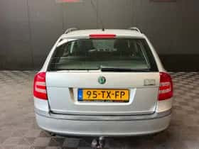 Škoda Octavia (2007) thumbnail 5