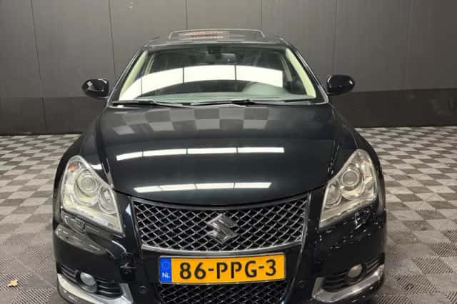 Suzuki Kizashi (2011) thumbnail 2