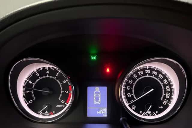 Suzuki Kizashi (2011) thumbnail 16