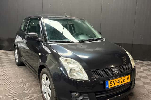 Suzuki Swift (2008) thumbnail 1