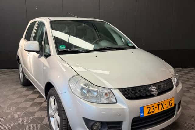 Suzuki SX4 (2007) thumbnail 1