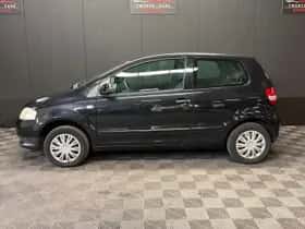 Volkswagen Fox (2010) thumbnail 8