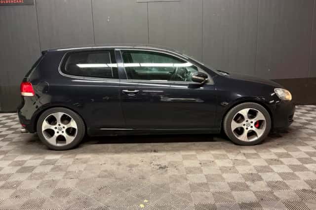 Volkswagen Golf (2009) thumbnail 7