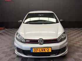 Volkswagen Golf (2010) thumbnail 2