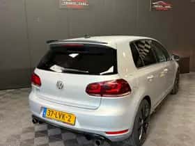 Volkswagen Golf (2010) thumbnail 4