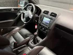 Volkswagen Golf (2010) thumbnail 10