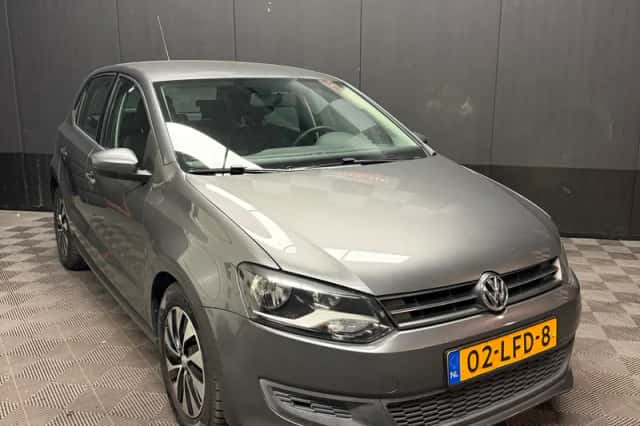 Volkswagen Polo (2010) thumbnail 1