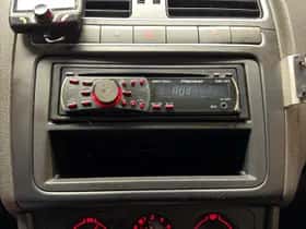 Volkswagen Polo (2010) thumbnail 12