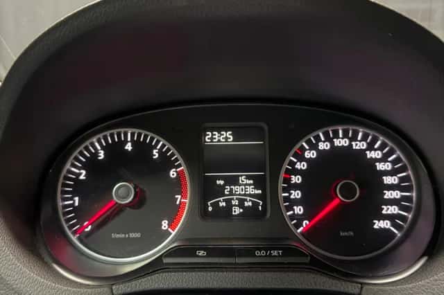 Volkswagen Polo (2010) thumbnail 13