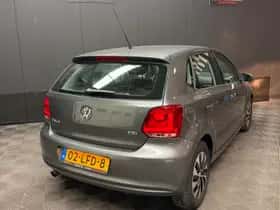 Volkswagen Polo (2010) thumbnail 4