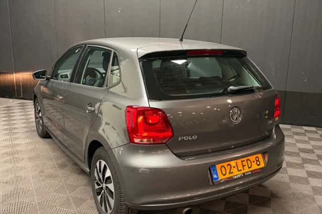 Volkswagen Polo (2010) thumbnail 6