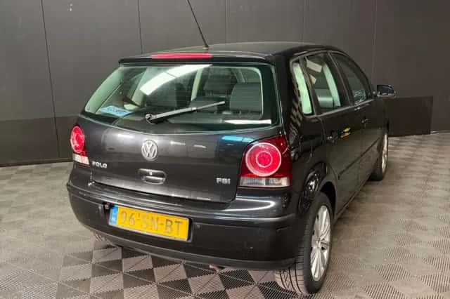 Volkswagen Polo (2006) thumbnail 4