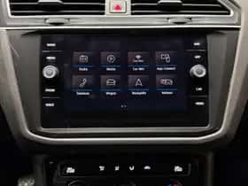 Volkswagen Tiguan (2018) thumbnail 17