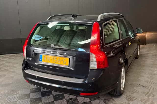 Volvo V50 (2010) thumbnail 4