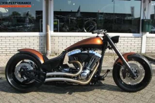 HARLEY-DAVIDSON FAT (2000) thumbnail 2