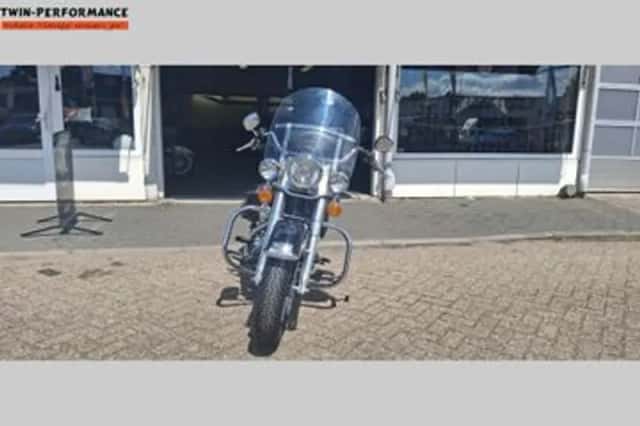 HARLEY-DAVIDSON HERITAGE (2000) thumbnail 3
