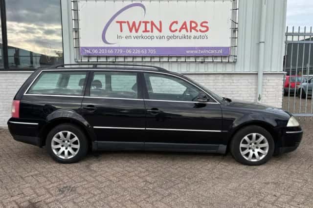 Volkswagen Passat (2004) thumbnail 4