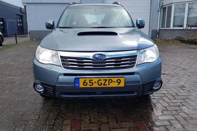 Subaru Forester (2008) thumbnail 3