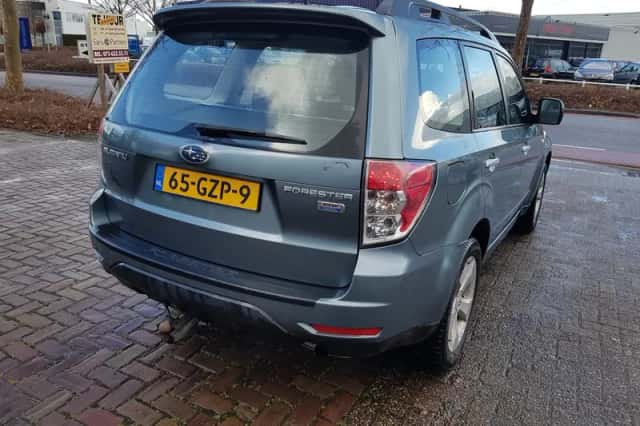 Subaru Forester (2008) thumbnail 5