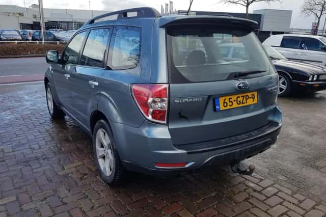 Subaru Forester (2008) thumbnail 6