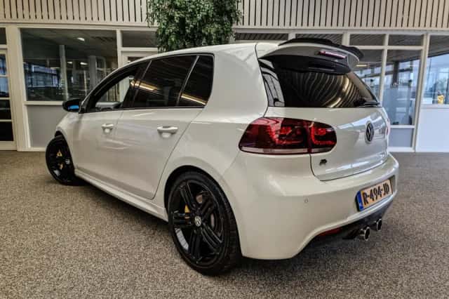 Volkswagen Golf (2012) thumbnail 4