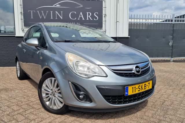 Opel Corsa (2011) thumbnail 1