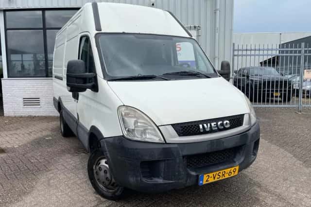 Iveco Daily (2009) thumbnail 1