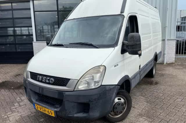 Iveco Daily (2009) thumbnail 2